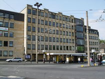 Standort schräg gegenüber vom Solinger Hauptbahnhof / Busbahnhof in den Räumlichkeiten der Wirtschaftsakademie Küster